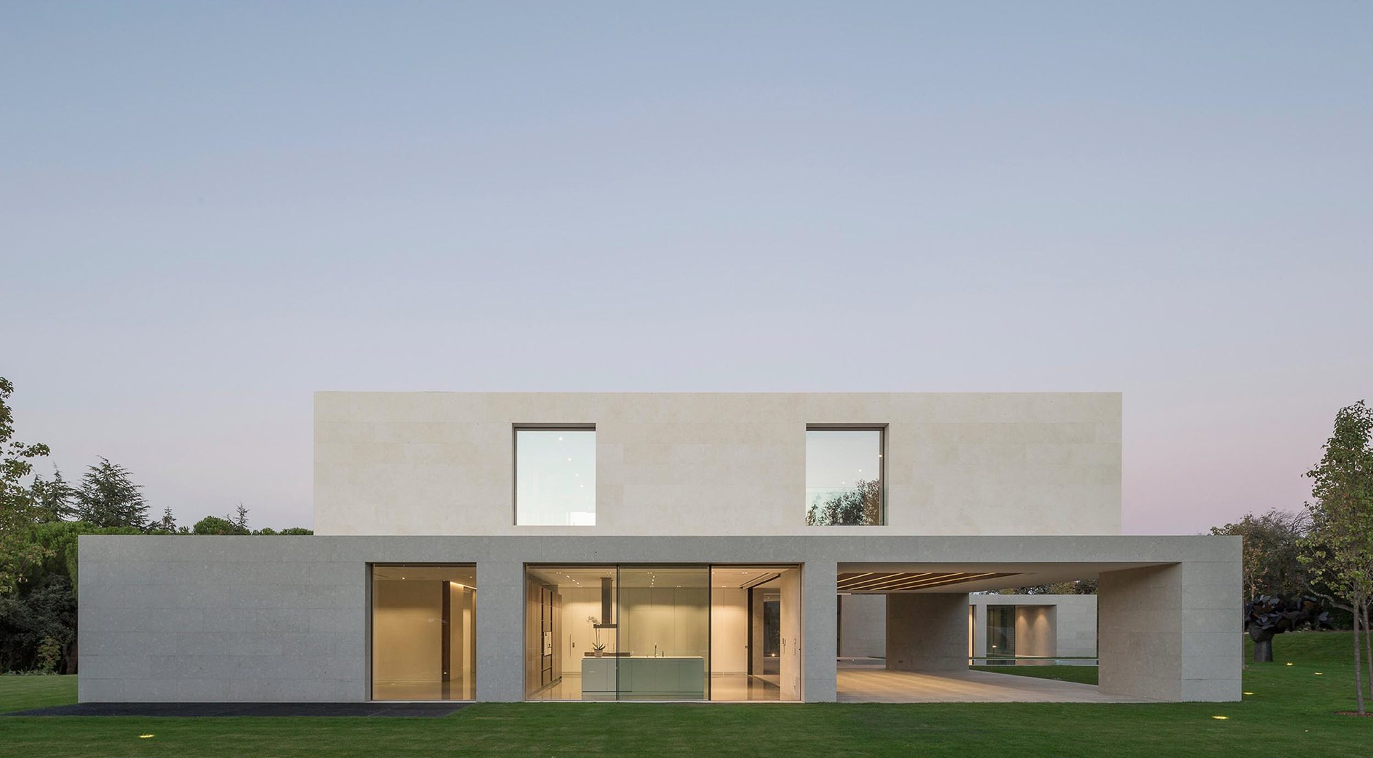 La Moraleja Villa｜スペイン・マドリード — panoramah! 採用事例（設計：Xten Architecture）